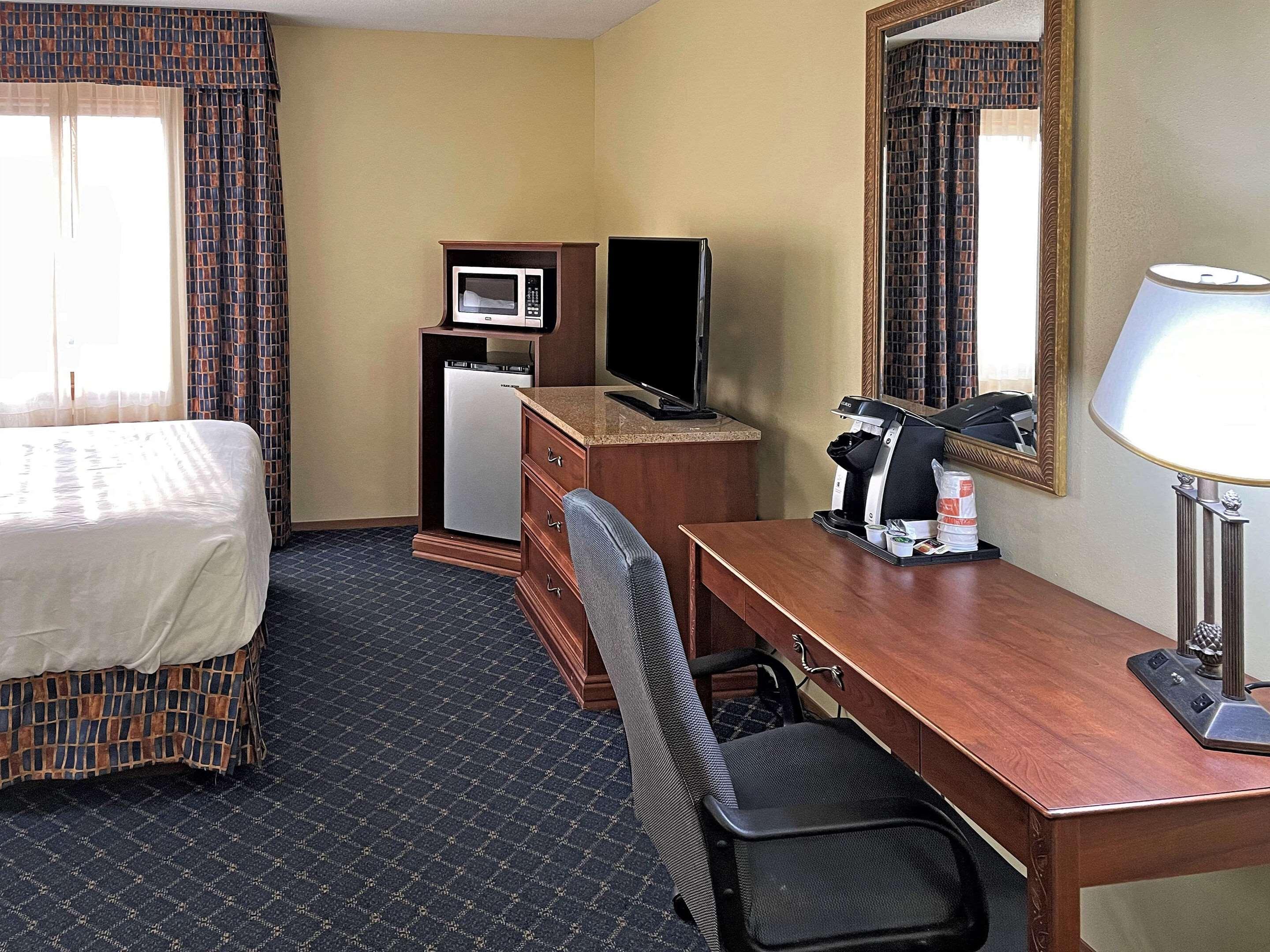 Hotel Bemidji Bagian luar foto